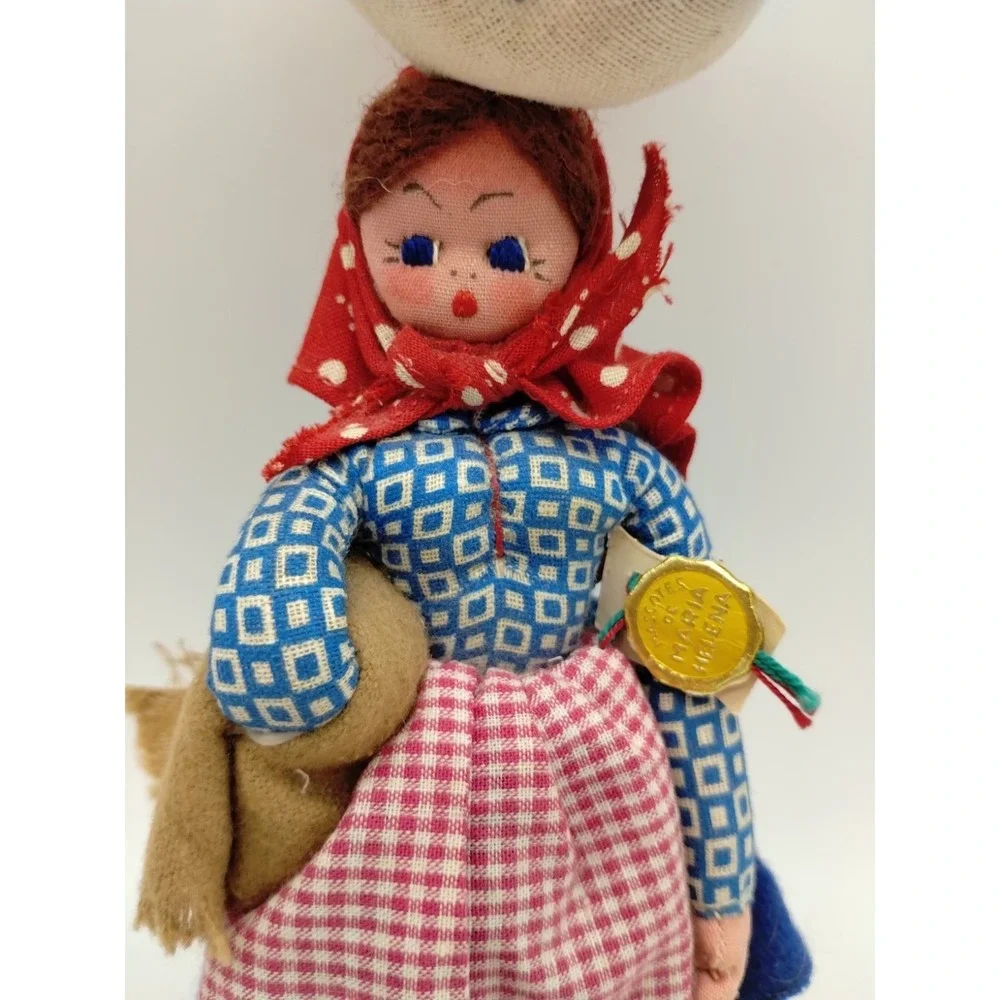 Vintage Mascotes de Maria Helena Doll Folk Art  Lady- Portugal 8.5